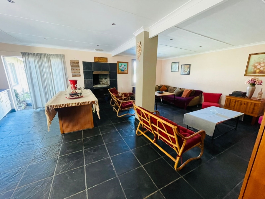 4 Bedroom Property for Sale in Gonubie Eastern Cape